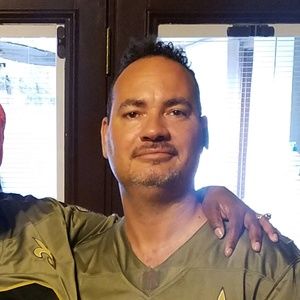 Meet your Posher, Louis